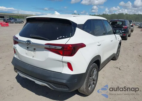 2021 Kia Seltos Lx z USA, uszkodzony, nr VIN KNDEPCAA9M7081975